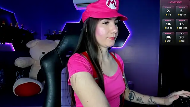 Snapshot of Bambi_cutee chatting on 11-19-25, 11:43 Bambi cutee online show from 11-19-25, 11:43