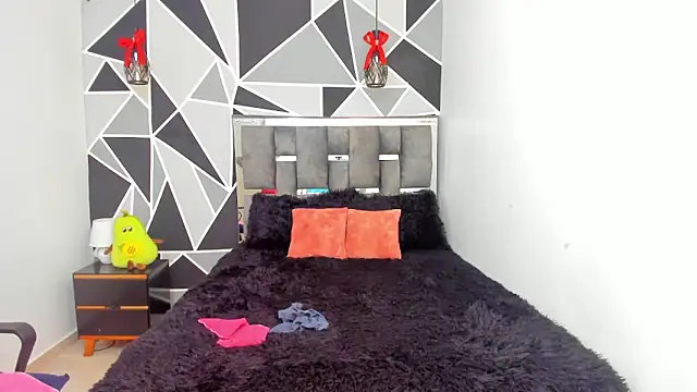 valeria-duarte online show from 04-05-26, 05:54