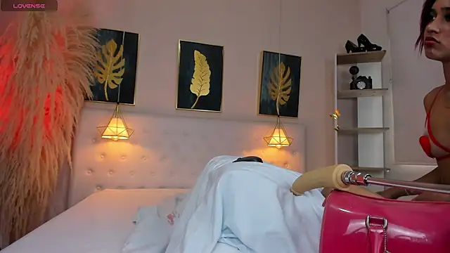 Cinnamon Star online show from 12-19-25, 12:12