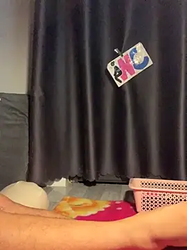 yang-2269 online show from 10-24-25, 09:11