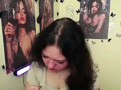 LadyAlice  online show from 09-11-25, 06:02