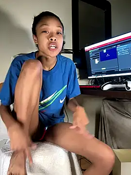 Snapshot of rubywithpearls chatting on 10-21-25, 10:10 rubywithpearls online show from 10-21-25, 10:10