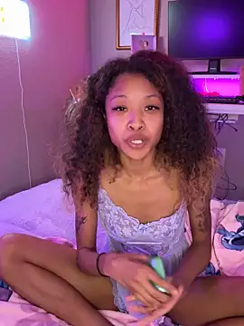 Snapshot of rubywithpearls chatting on 12-01-25, 11:32 rubywithpearls online show from 12-01-25, 11:32