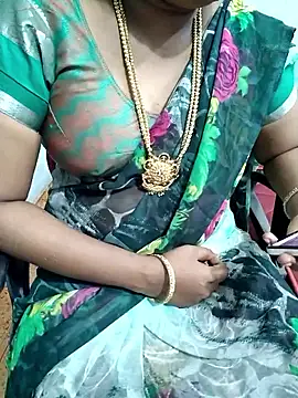 Snapshot of lolida69thamil chatting on 09-11-25, 06:13 lolida69thamil online show from 09-11-25, 06:13