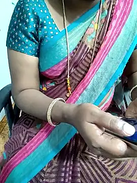 Snapshot of lolida69thamil chatting on 09-12-25, 05:40 lolida69thamil online show from 09-12-25, 05:40