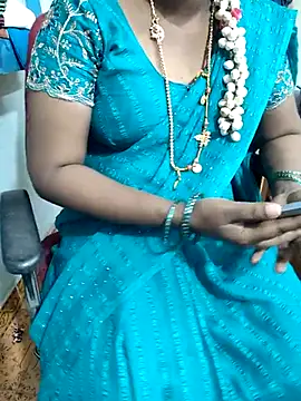 Snapshot of lolida69thamil chatting on 11-02-25, 06:49 lolida69thamil online show from 11-02-25, 06:49