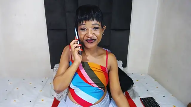 Snapshot of GoldenBigAssCurvy chatting on 02-05-26, 10:25 GoldenBigAssCurvy online show from 02-05-26, 10:25