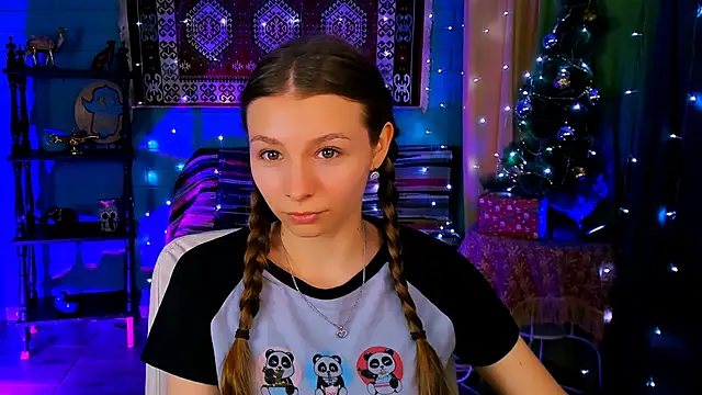 JulieDaniel online show from 12-16-25, 04:50