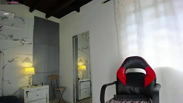 Snapshot of LilihtMature chatting on 12-14-25, 05:07 LilihtMature online show from 12-14-25, 05:07