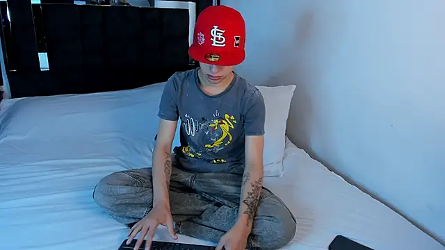 Thiago Divine  online show from 09-09-25, 12:59