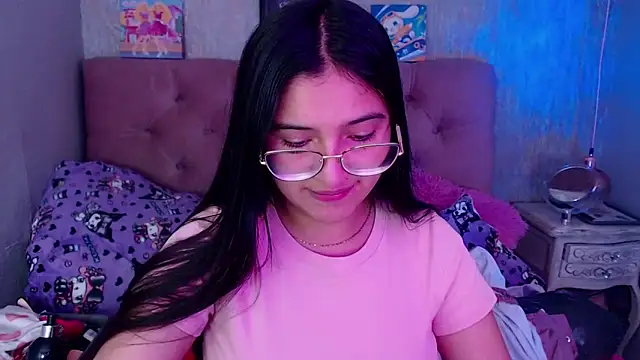 laurenelove online show from 10-12-25, 02:54