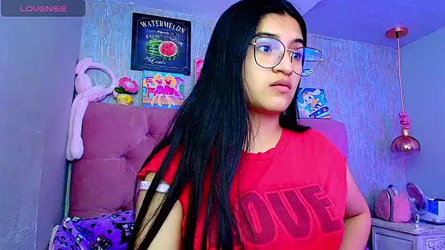 laurenelove online show from 01-08-26, 01:52