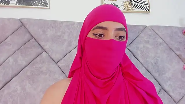 nayiraa  online show from 03-23-26, 06:34