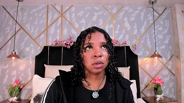 Snapshot of LisaMendez chatting on 05-03-26, 04:18 LisaMendez online show from 05-03-26, 04:18