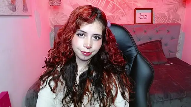 Lily tk online show from 09-19-25, 03:08