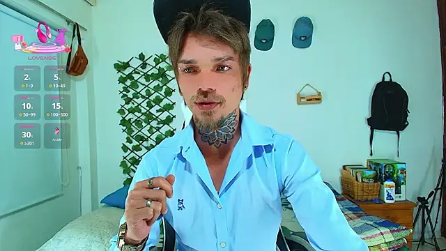 Snapshot of Gold_Loyal77 chatting on 02-07-26, 01:09 Gold Loyal77 online show from 02-07-26, 01:09