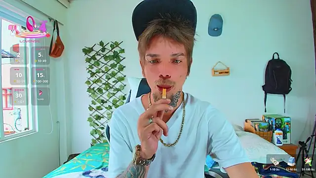 Snapshot of Gold_Loyal77 chatting on 02-07-26, 06:00 Gold Loyal77 online show from 02-07-26, 06:00