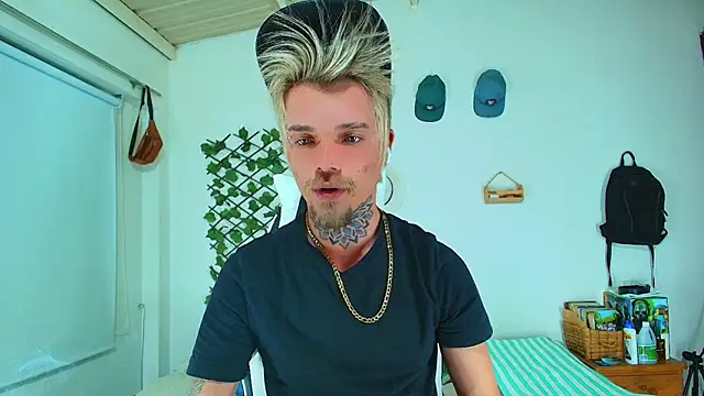 Snapshot of Gold_Loyal77 chatting on 02-16-26, 07:15 Gold Loyal77 online show from 02-16-26, 07:15