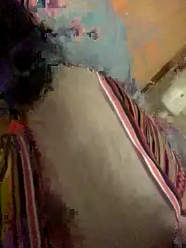 Snapshot of Roubi99six chatting on 12-23-25, 04:10 Roubi99six online show from 12-23-25, 04:10