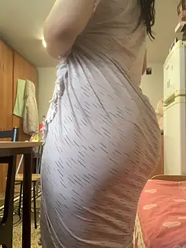 Snapshot of Roubi99six chatting on 02-09-26, 11:25 Roubi99six online show from 02-09-26, 11:25