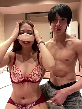 Snapshot of fantasy_JP chatting on 11-12-25, 01:33 fantasy JP online show from 11-12-25, 01:33