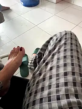 sharon-Hanna online show from 10-08-25, 01:58