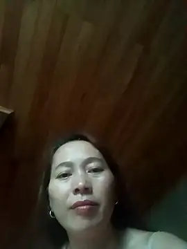 Snapshot of Bianly chatting on 10-15-25, 01:17 Bianly online show from 10-15-25, 01:17