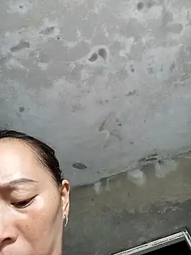 Snapshot of Bianly chatting on 10-20-25, 11:32 Bianly online show from 10-20-25, 11:32