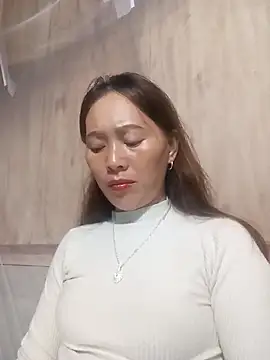 Snapshot of Bianly chatting on 10-25-25, 12:45 Bianly online show from 10-25-25, 12:45