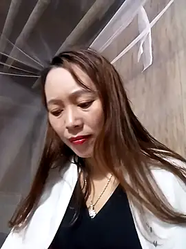 Snapshot of Bianly chatting on 11-25-25, 01:16 Bianly online show from 11-25-25, 01:16