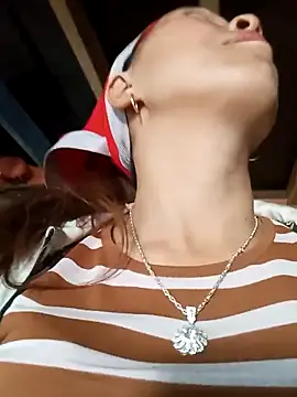 Snapshot of Bianly chatting on 11-30-25, 07:23 Bianly online show from 11-30-25, 07:23