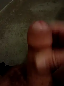 69dagosto online show from 04-15-26, 01:18