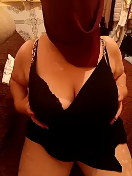 Snapshot of mayakhalyfaa chatting on 09-24-25, 10:57 mayakhalyfaa online show from 09-24-25, 10:57