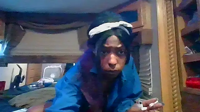 Snapshot of blaxkchoclate chatting on 10-26-25, 08:09 blaxkchoclate online show from 10-26-25, 08:09