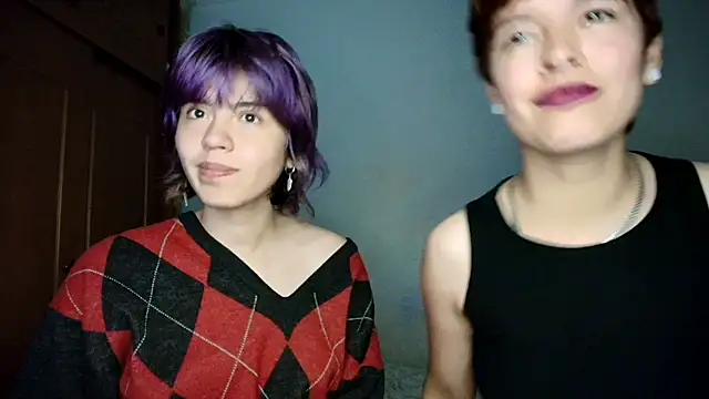 Snapshot of Zafira__Raven chatting on 12-21-25, 12:18 Zafira Raven online show from 12-21-25, 12:18