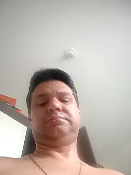 Snapshot of Crocante_Hot chatting on 11-23-25, 05:13 Crocante Hot online show from 11-23-25, 05:13