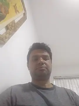 Snapshot of Crocante_Hot chatting on 11-25-25, 12:27 Crocante Hot online show from 11-25-25, 12:27