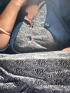 Snapshot of ruhistrip1265 chatting on 12-15-25, 05:17 ruhistrip1265 online show from 12-15-25, 05:17