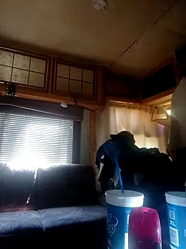 ShawnandDani7074 online show from 04-18-26, 04:00