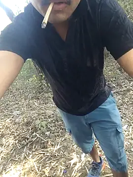 Snapshot of Aeroxx chatting on 01-19-26, 04:27 Aeroxx online show from 01-19-26, 04:27