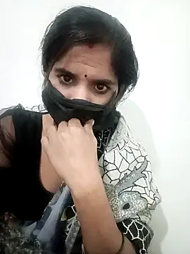 Snapshot of JUHI999 chatting on 01-12-26, 04:56 JUHI999 online show from 01-12-26, 04:56