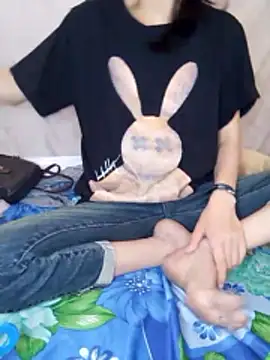 Snapshot of DauTay_hot chatting on 11-11-25, 12:54 DauTay hot online show from 11-11-25, 12:54