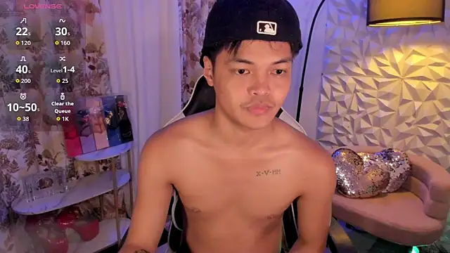 Snapshot of asianhugescott chatting on 02-19-26, 05:20 asianhugescott online show from 02-19-26, 05:20