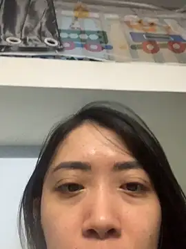 Snapshot of Minee1202 chatting on 09-18-25, 12:34 Minee1202 online show from 09-18-25, 12:34