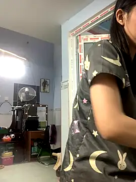 Snapshot of Minee1202 chatting on 09-26-25, 12:36 Minee1202 online show from 09-26-25, 12:36