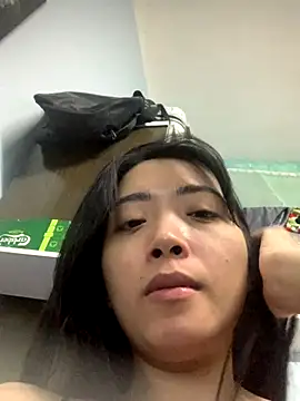 Snapshot of Minee1202 chatting on 10-06-25, 12:41 Minee1202 online show from 10-06-25, 12:41