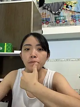 Snapshot of Minee1202 chatting on 10-09-25, 12:41 Minee1202 online show from 10-09-25, 12:41