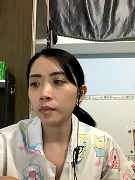 Snapshot of Minee1202 chatting on 10-21-25, 08:26 Minee1202 online show from 10-21-25, 08:26