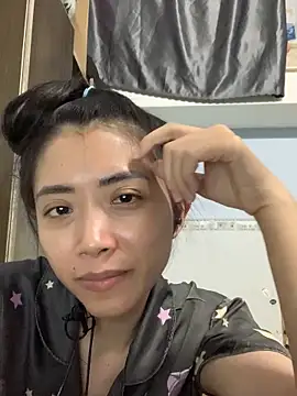 Snapshot of Minee1202 chatting on 10-22-25, 02:56 Minee1202 online show from 10-22-25, 02:56