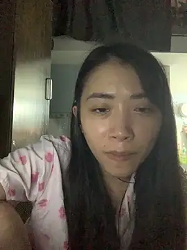 Snapshot of Minee1202 chatting on 10-28-25, 06:10 Minee1202 online show from 10-28-25, 06:10